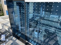 새 충돌방지 필름지 부착